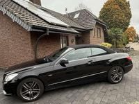 Gebraucht Mercedes E250 Elegance 204 PS (150 kW) 2011 Schwarz Cabrio