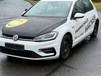 Gebraucht VW Golf VII Highline 150 PS (110 kW) 2019 Weiß Limousine