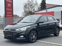 Gebraucht Hyundai i20 Select 75 PS (55 kW) 2020 Schwarz Kleinwagen