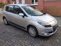 Gebraucht Renault Scénic III Expression 106 PS (77 kW) 2010 Silber Van / Kleinbus
