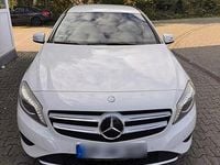 Gebraucht Mercedes A200 160 PS (117 kW) 2012 Weiß Kleinwagen