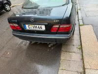 Gebraucht Mercedes E270 173 PS (127 kW) 2001 Blau Limousine