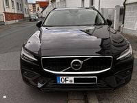Gebraucht Volvo V60 Core 163 PS (119 kW) 2024 Schwarz Kombi