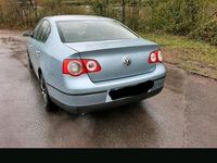 Gebraucht VW Passat 101 PS (74 kW) 2006 Grün Limousine