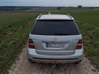 Gebraucht Mercedes ML320 224 PS (164 kW) 2008 Silber SUV