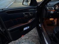 Gebraucht Mercedes E350 AMG line 258 PS (189 kW) 2016 Schwarz Limousine