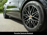 Neu Porsche Cayenne Black Edition 354 PS (260 kW) 2026 Chromitschwarzmetallic SUV