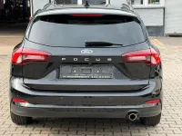 Używany Ford Focus Cool & Connect 120 KM (88 kW) 2022 Czarny Kombi