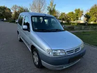 Gebraucht Citroën Berlingo 108 PS (79 kW) 2002 Silber Van / Kleinbus