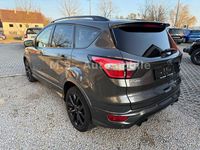 Gebraucht Ford Kuga ST-Line 175 PS (128 kW) 2019 Grau SUV