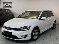 Gebraucht VW Golf 100 kW (136 PS) 2019 Weiß Limousine
