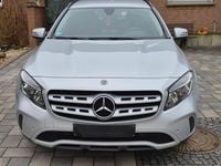 Gebraucht Mercedes GLA180 122 PS (89 kW) 2019 Silber SUV