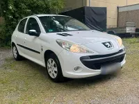 Gebraucht Peugeot 206+ 73 PS (53 kW) 2011 Weiß Kleinwagen