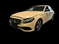 Gebraucht Mercedes E200 Avantgarde 150 PS (110 kW) 2018 Gelb Limousine