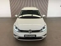 Gebraucht VW Golf VII Highline 150 PS (110 kW) 2020 Pure white Kombi