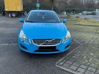 Gebraucht Volvo V60 Momentum 136 PS (100 kW) 2012 Blau Kombi