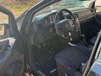 Gebraucht Mercedes B180 116 PS (85 kW) 2011 Schwarz Van / Kleinbus