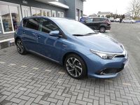 Gebraucht Toyota Auris Hybrid Design 99 PS (72 kW) 2015 Blau Limousine