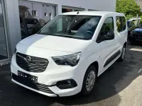 Gebraucht Opel Combo Elegance 131 PS (96 kW) 2022 Jade weiss/arktis weiss Van / Kleinbus