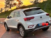 Gebraucht VW T-Roc 150 PS (110 kW) 2023 Weiß SUV