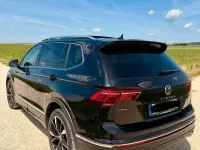 Gebraucht VW Tiguan Allspace R 200 PS (147 kW) 2024 Schwarz SUV