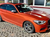 Usata BMW M135 Performance 320 CV (235 kW) 2013 Arancione Utilitaria