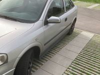 gebraucht Opel Astra 1.6 Comfort Limousine silber 3 Türen
