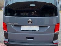 Gebraucht VW Transporter 110 PS (80 kW) 2021 Grau Van