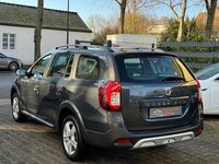 Gebraucht Dacia Logan Stepway 90 PS (66 kW) 2019 Grau Limousine