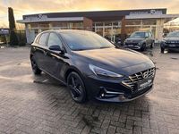 Gebraucht Hyundai i30 Edition 30+ 120 PS (88 kW) 2022 Phantom black Kleinwagen