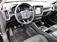 gebraucht Volvo XC40 Basis 2WD T3 EU6d-T Navi digitales Cockpit
