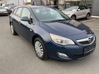 Gebraucht Opel Astra Edition 116 PS (85 kW) 2010 Blau Kombi