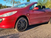 Gebraucht Peugeot 307 CC 140 PS (102 kW) 2007 Rot Cabrio
