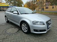 gebraucht Audi A3 A31.6 S tronic Attraction 8-Fach Bereift