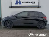 Neu Hyundai i20 Blackline 101 PS (74 kW) 2026 Schwarz Kleinwagen