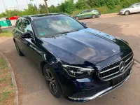 Gebraucht Mercedes E220 Avantgarde 200 PS (147 kW) 2022 Blau Limousine