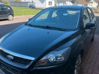 Gebraucht Ford Focus 105 PS (77 kW) 2009 Schwarz Limousine