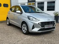 Gebraucht Hyundai i10 Trend 84 PS (61 kW) 2023 Silber Kleinwagen