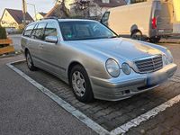 Second-hand Mercedes E200 Classic 163 CP (119 kW) 2002 Argintiu Break