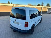Gebraucht VW Caddy Beach 150 PS (110 kW) 2018 Weiß Van / Kleinbus