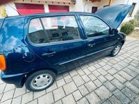 Gebraucht VW Polo 60 PS (44 kW) 1999 Blau Kleinwagen