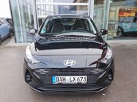 Gebraucht Hyundai i10 Select 63 PS (46 kW) 2024 Phantom black mineraleffekt Kleinwagen