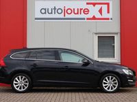 Gebraucht Volvo V60 Momentum 181 PS (133 kW) 2014 Schwarz Kombi
