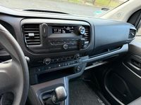 Gebraucht Toyota Proace 144 PS (105 kW) 2024 Grau Van / Kleinbus