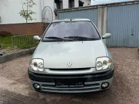 Gebraucht Renault Clio Authentique 58 PS (42 kW) 2001 Silber Limousine
