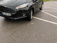 Gebraucht Ford Fiesta 82 PS (60 kW) 2015 Schwarz Kleinwagen