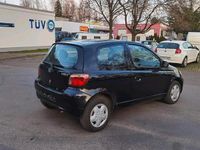 Gebraucht Toyota Yaris 68 PS (50 kW) 2000 Schwarz Kleinwagen