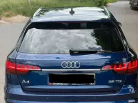 Gebraucht Audi A4 Basis 163 PS (119 kW) 2022 Blau Kombi