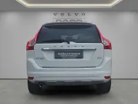 Gebraucht Volvo XC60 Kinetic 150 PS (110 kW) 2016 Ice white, solid / solid SUV