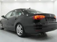 Gebraucht VW Jetta 150 PS (110 kW) 2015 Deep black perleffekt Limousine